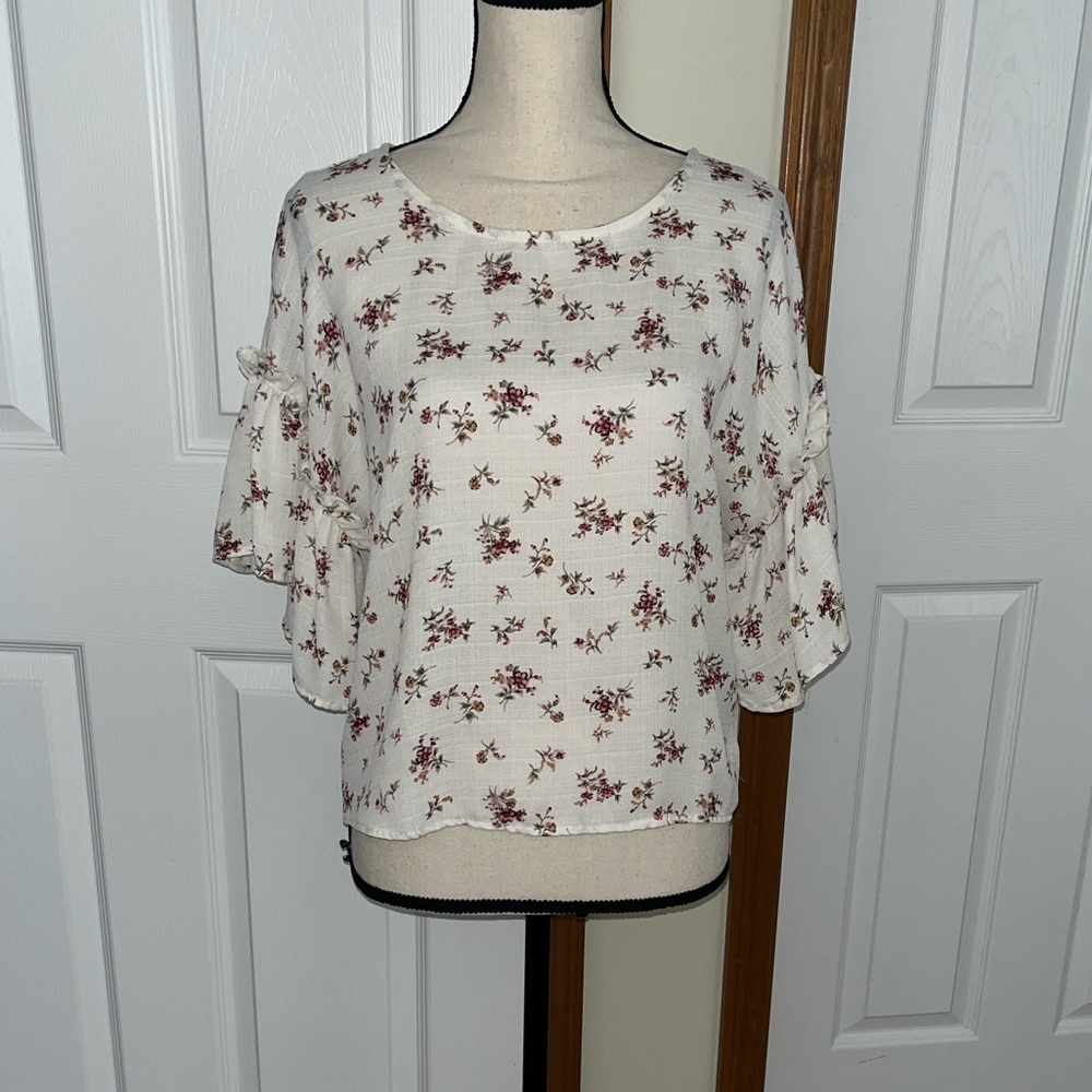 UOI Boutique Floral Blouse
